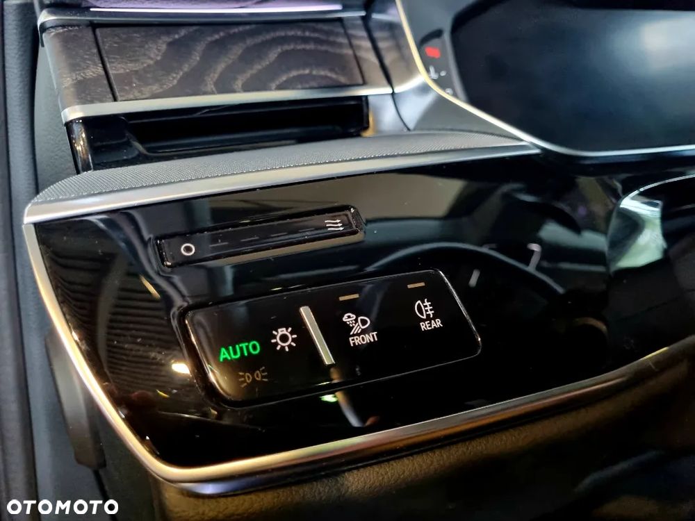 Audi A8 50 TDI quattro tiptronic - 15