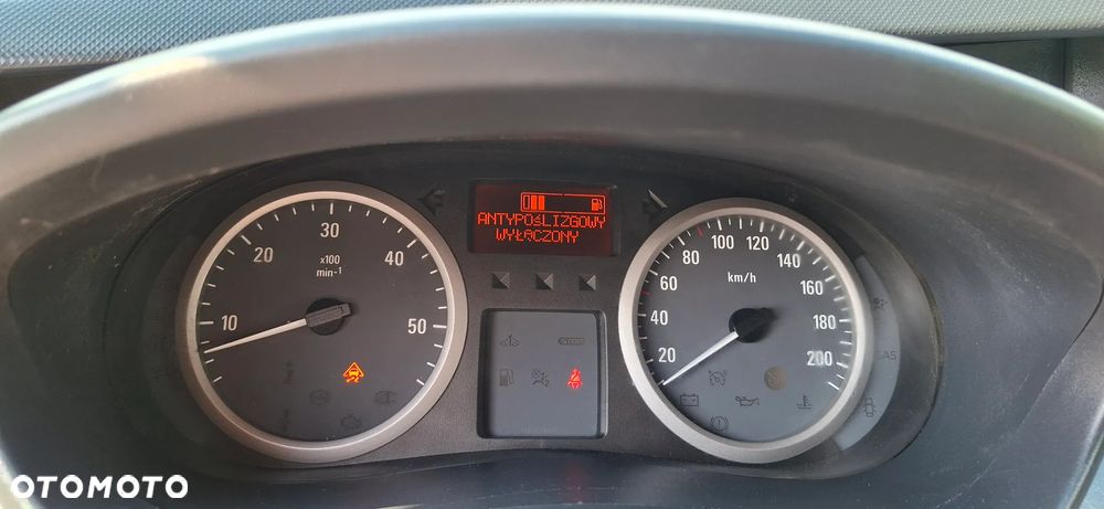 Opel vivaro - 20