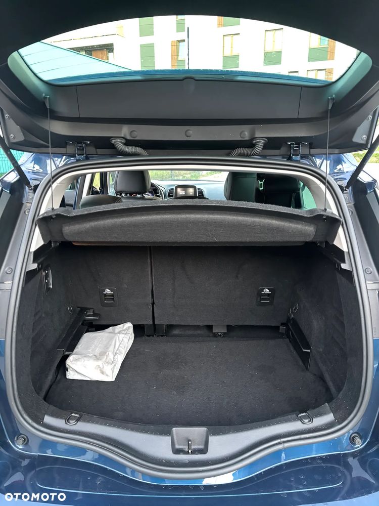 Renault Scenic - 12