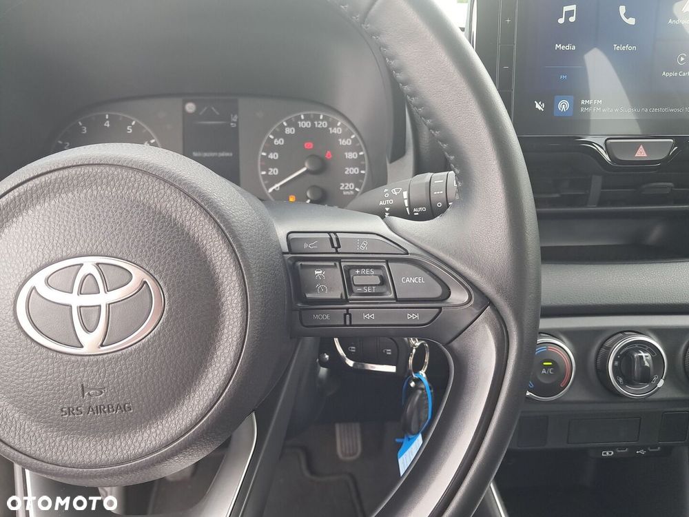 Toyota Yaris 1.5 Comfort - 21