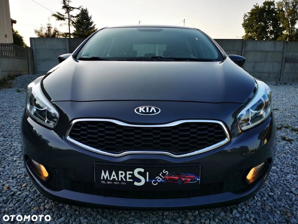 Kia Ceed - 22
