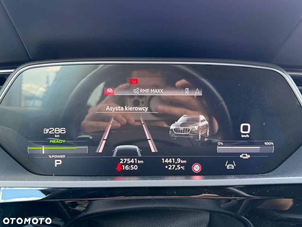 Audi e-tron - 27