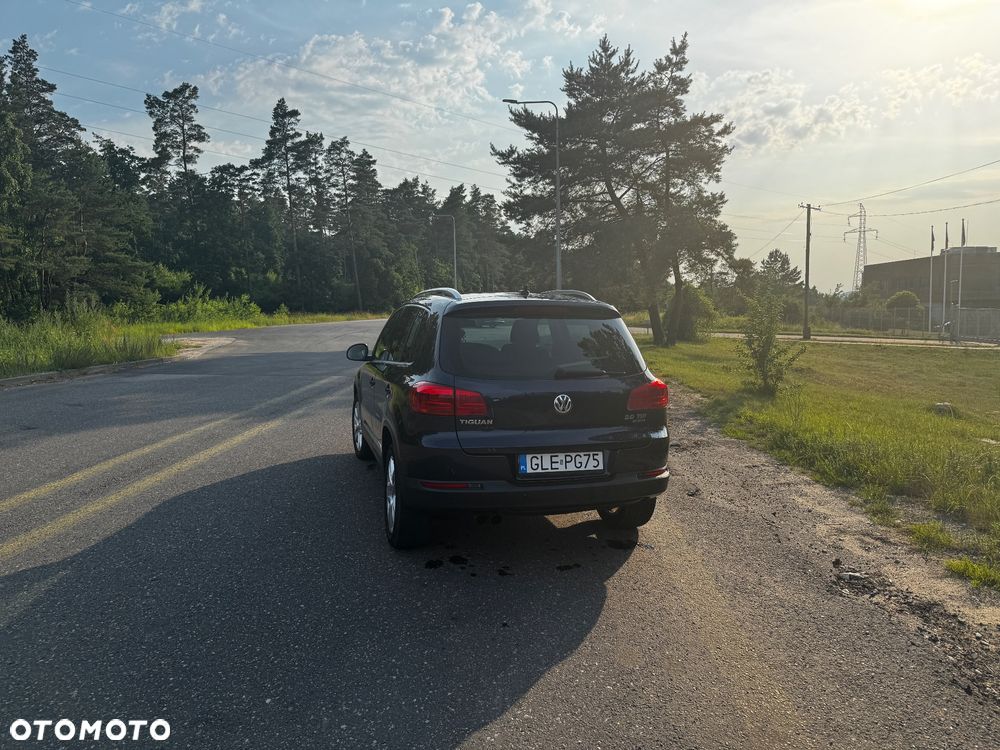 Volkswagen Tiguan 2.0 TDI DPF 4Motion BlueMotion Technology Track & Field - 6