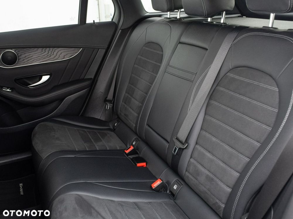 Mercedes-Benz GLC 200 d 4-Matic - 28
