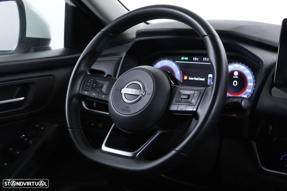 Nissan Qashqai 1.3 DIG-T N-Connecta LED Xtronic - 16