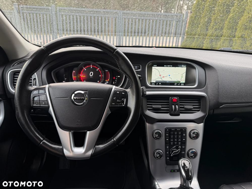 Volvo V40 D3 Geartronic Inscription - 17