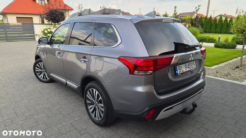 Mitsubishi Outlander 2.0 2WD CVT Spirit+ - 3