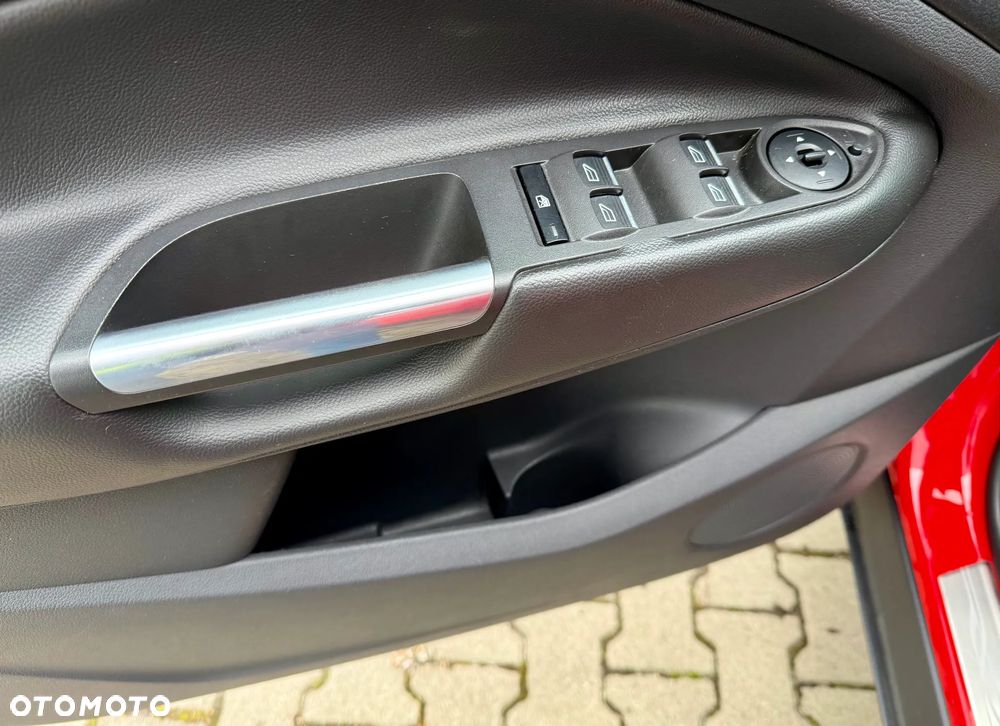 Ford Kuga - 11