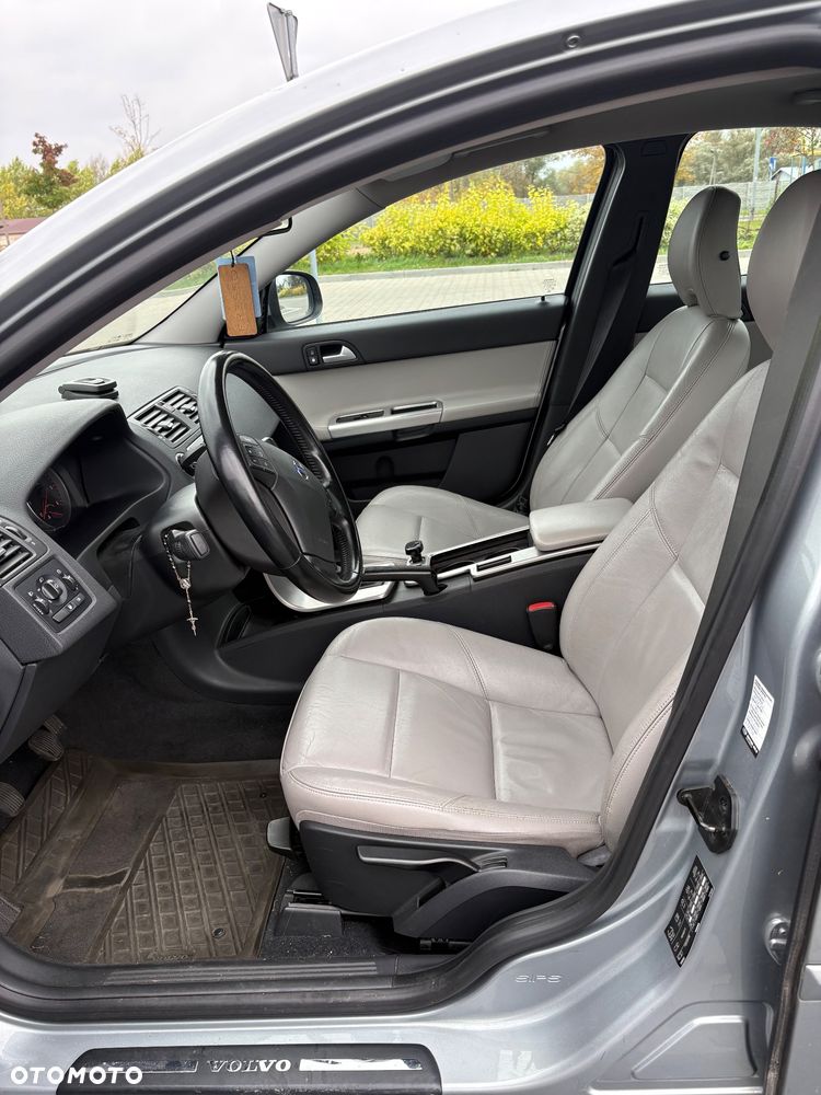 Volvo S40 - 10