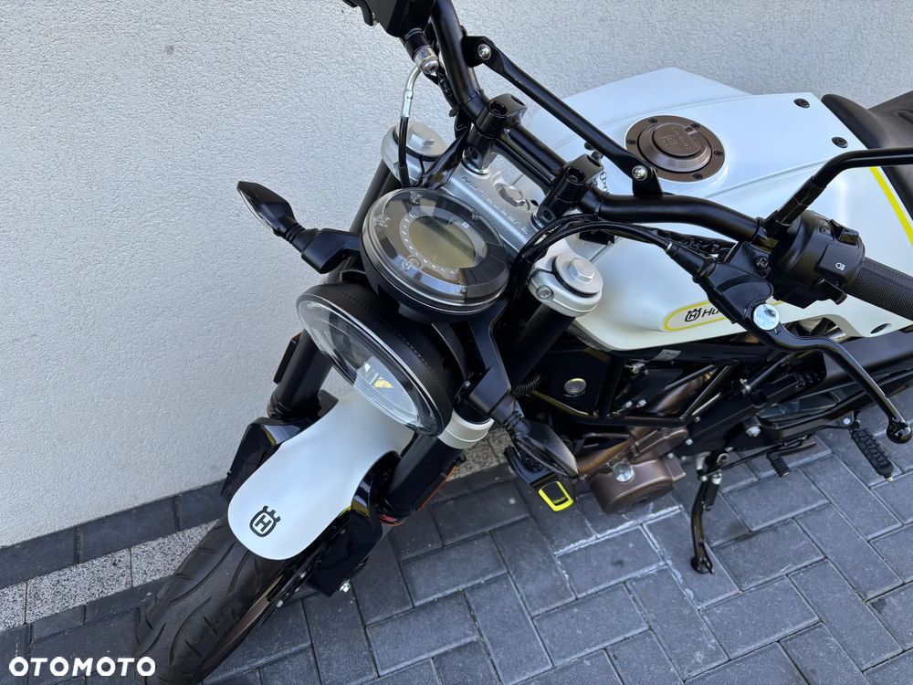 Husqvarna Vitpilen - 4