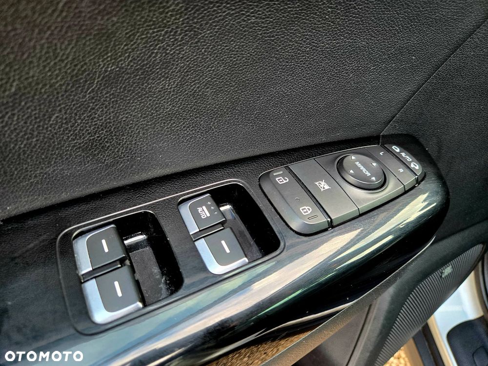 Kia Sportage 1.7 CRDI Business Line 2WD DCT - 19