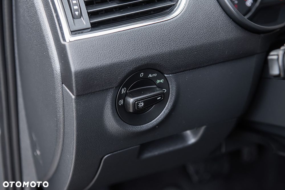 Skoda Octavia 2.0 TDI SCR 4x4 Style DSG - 20