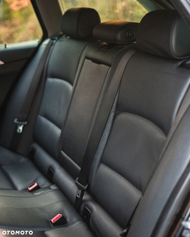 BMW Seria 5 525d xDrive - 8
