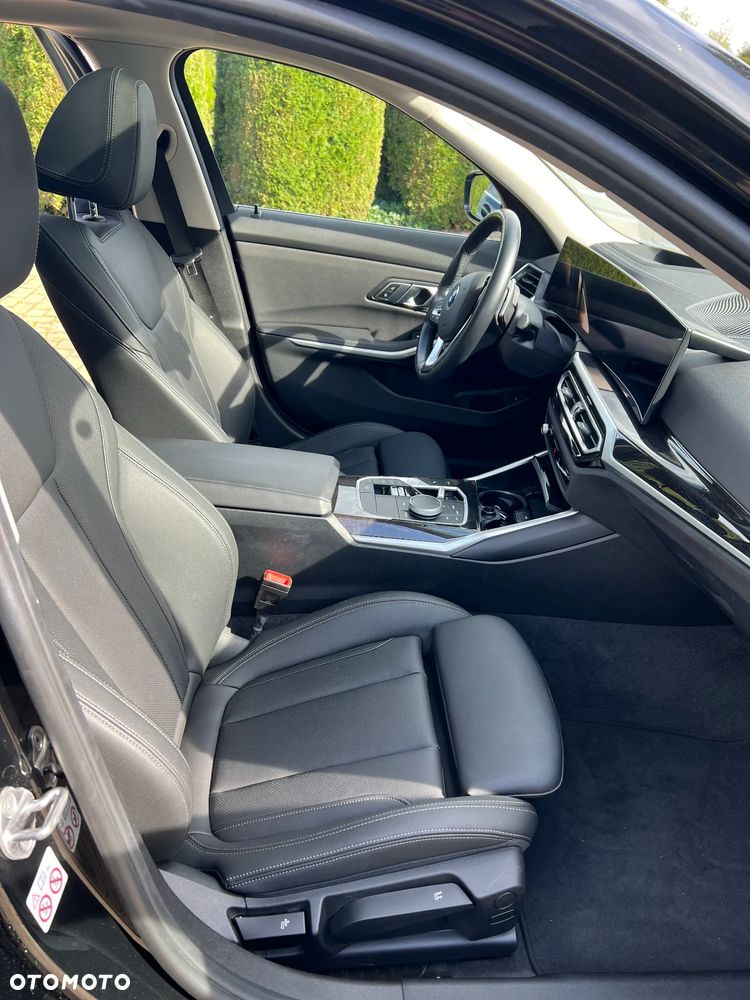 BMW Seria 3 320d xDrive Luxury Line sport - 20