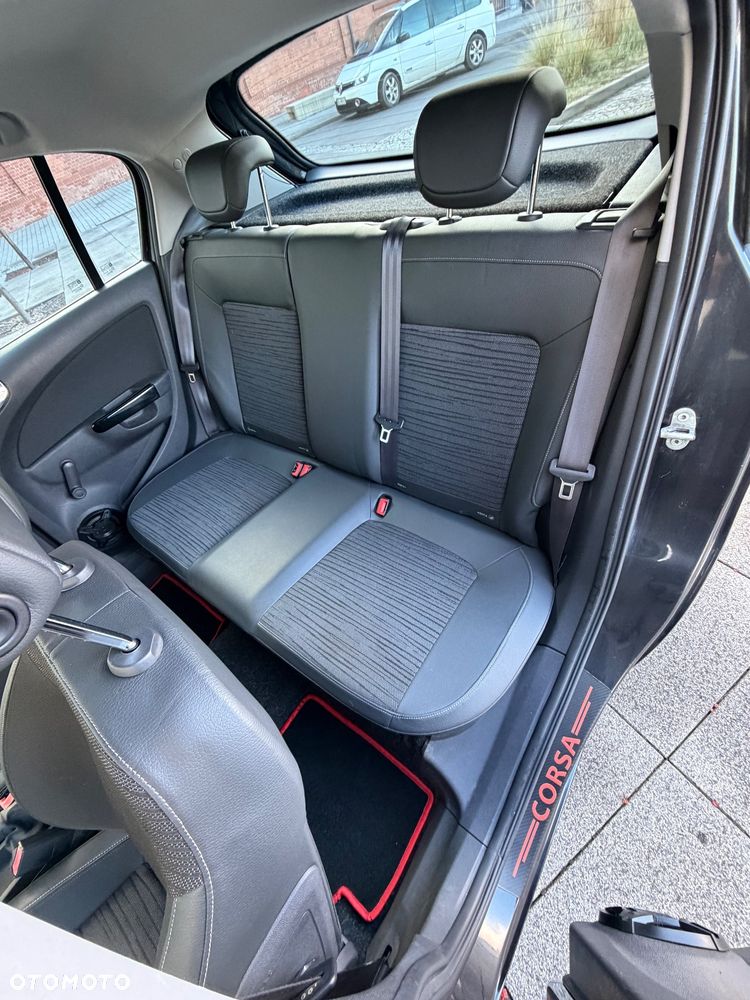 Opel Corsa 1.2 16V Cosmo - 18