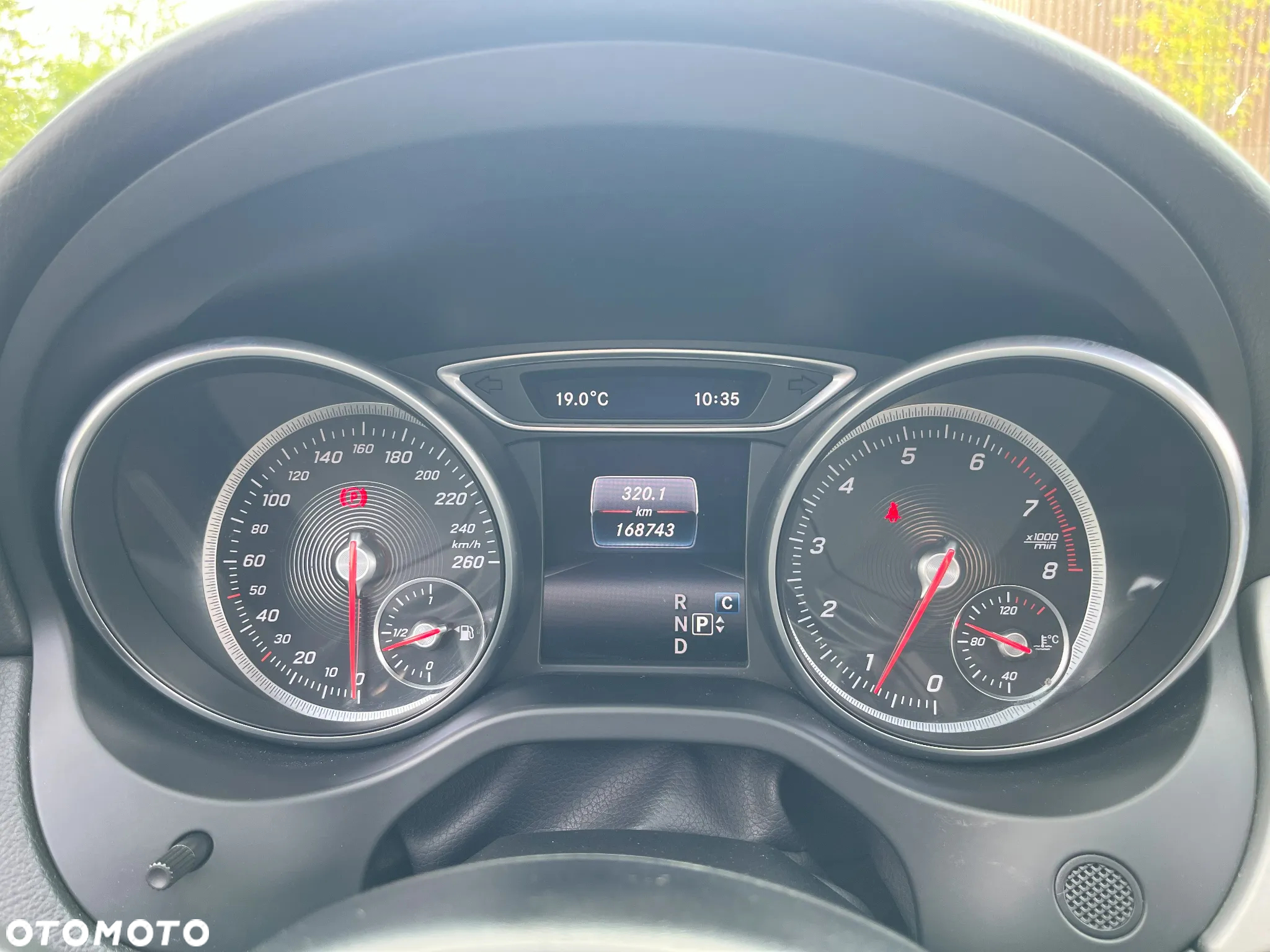 Mercedes-Benz CLA 220 4-Matic AMG Line - 9