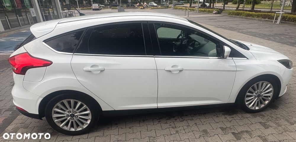 Ford Focus 1.5 EcoBoost Titanium ASS - 11
