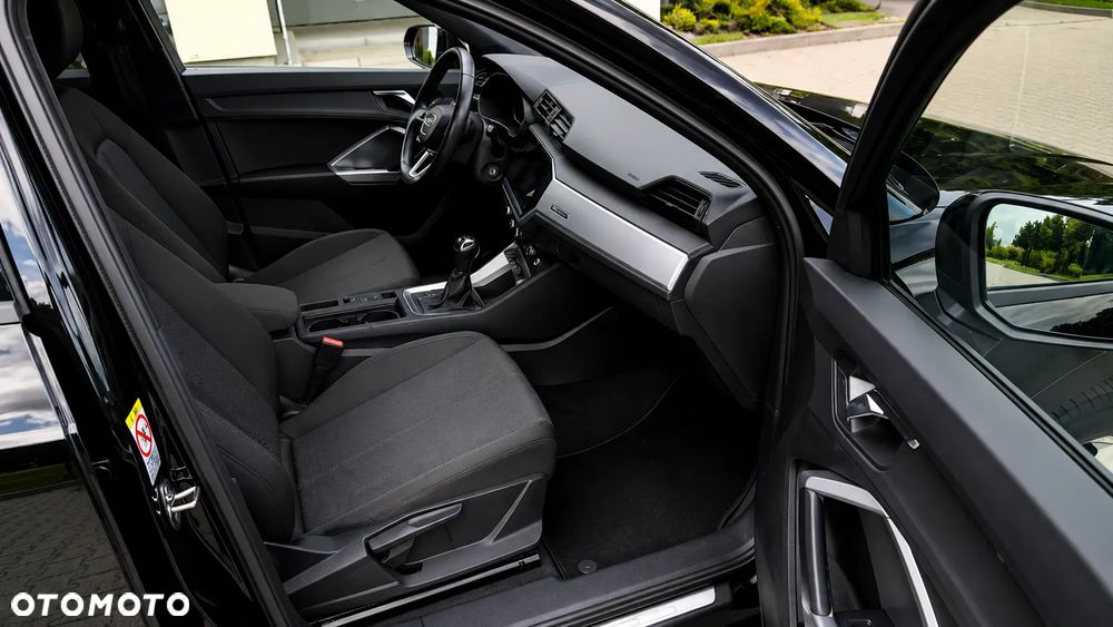 Audi Q3 35 TFSI S tronic - 5