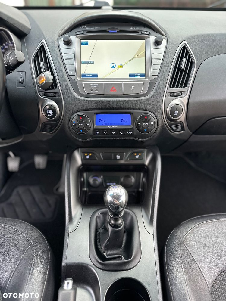 Hyundai ix35 1.6 2WD Fifa World Cup Edition - 28