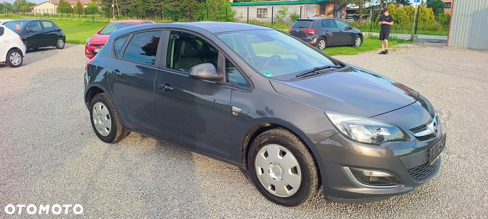Opel Astra 1.4 Turbo 150 Jahre - 2