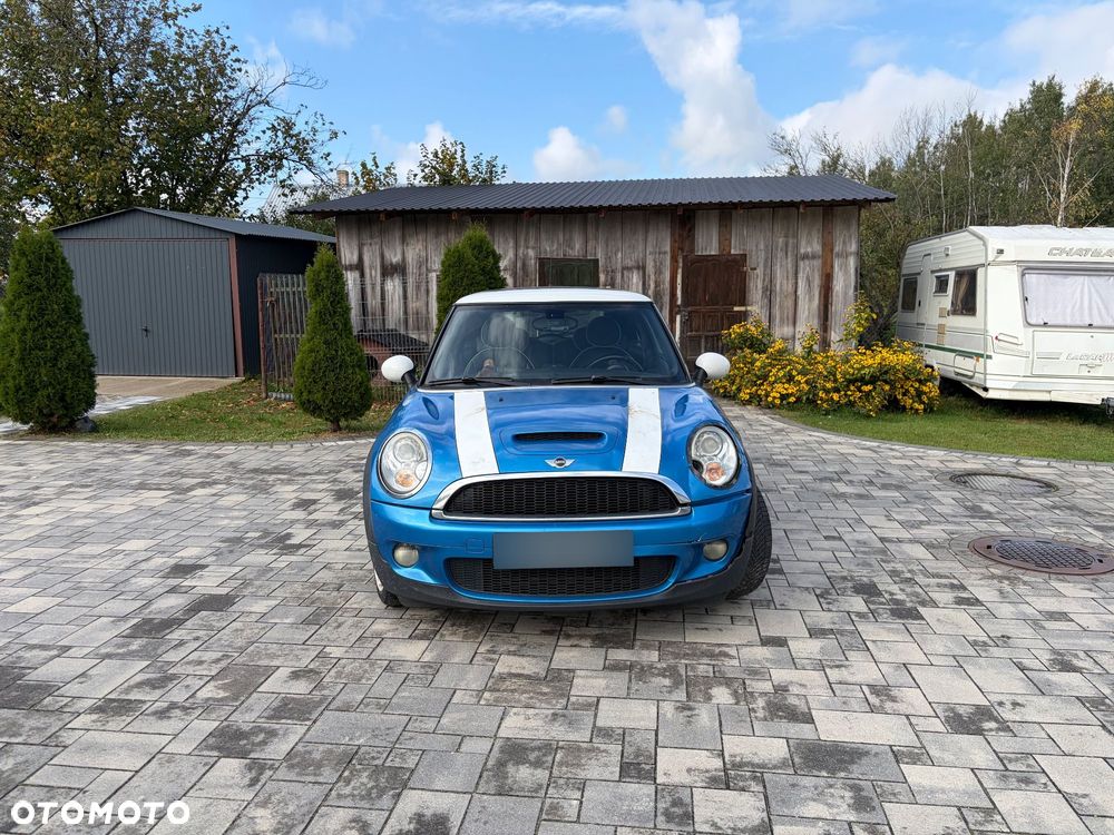 Mini Cooper S 2010 photo 3