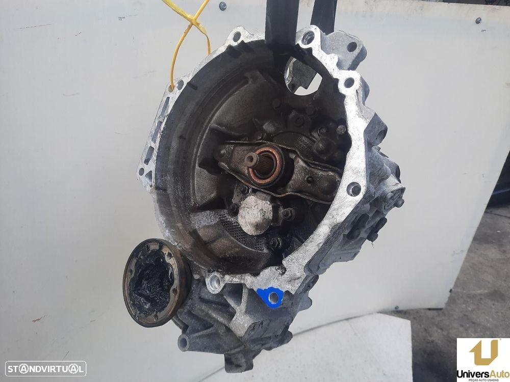 CAIXA VELOCIDADES SKODA OCTAVIA II 2011 -LHW - 4