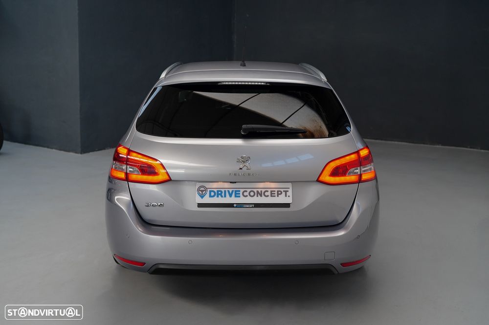 Peugeot 308 SW 1.5 BlueHDi Style J17 - 17
