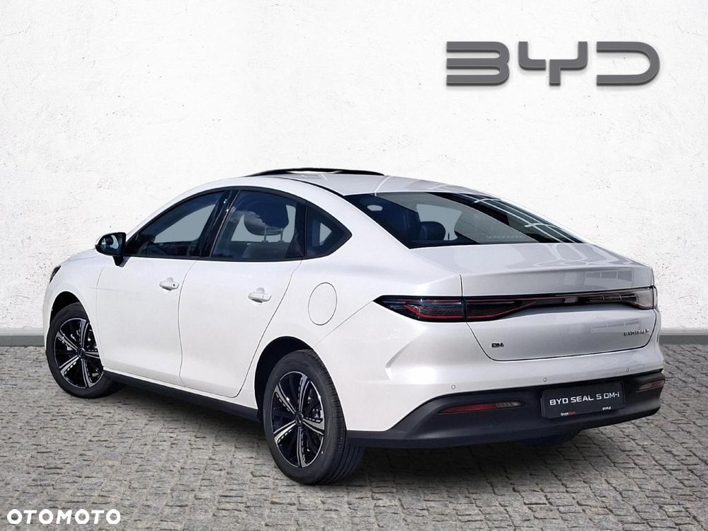 BYD Seal 5 - 3