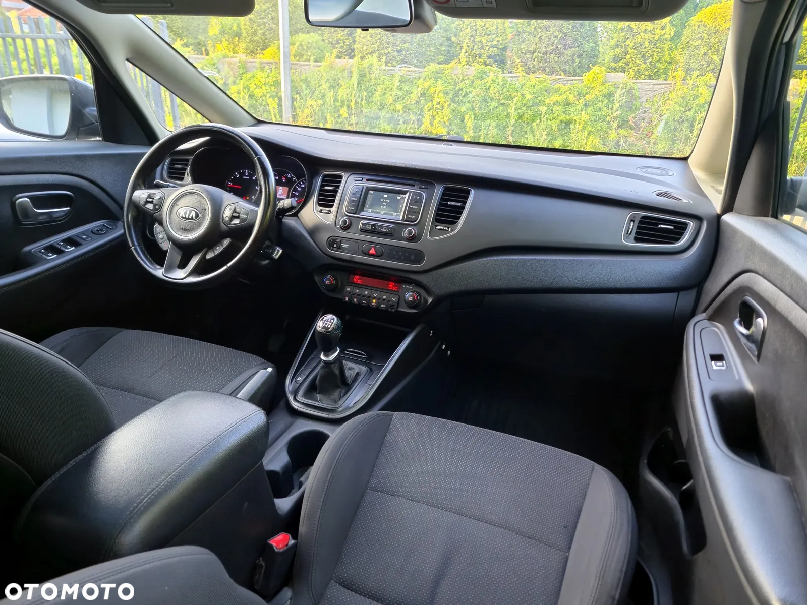 Kia Carens 1.7 CRDi L 7os - 6