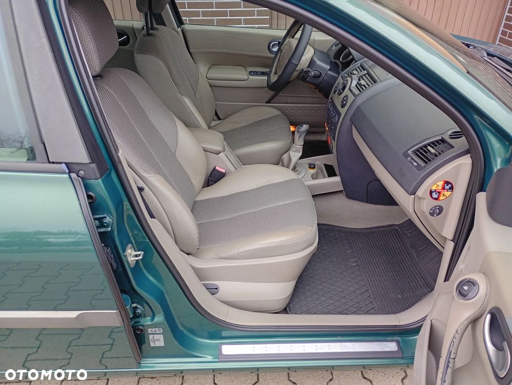 Renault Megane 1.6 Privilege - 20