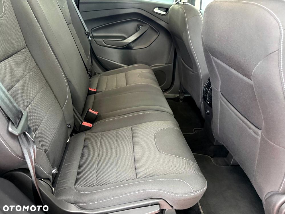 Ford Kuga 1.5 EcoBoost 2x4 Titanium - 27