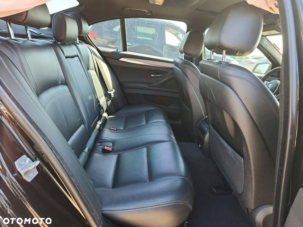 BMW Seria 5 535i xDrive - 9
