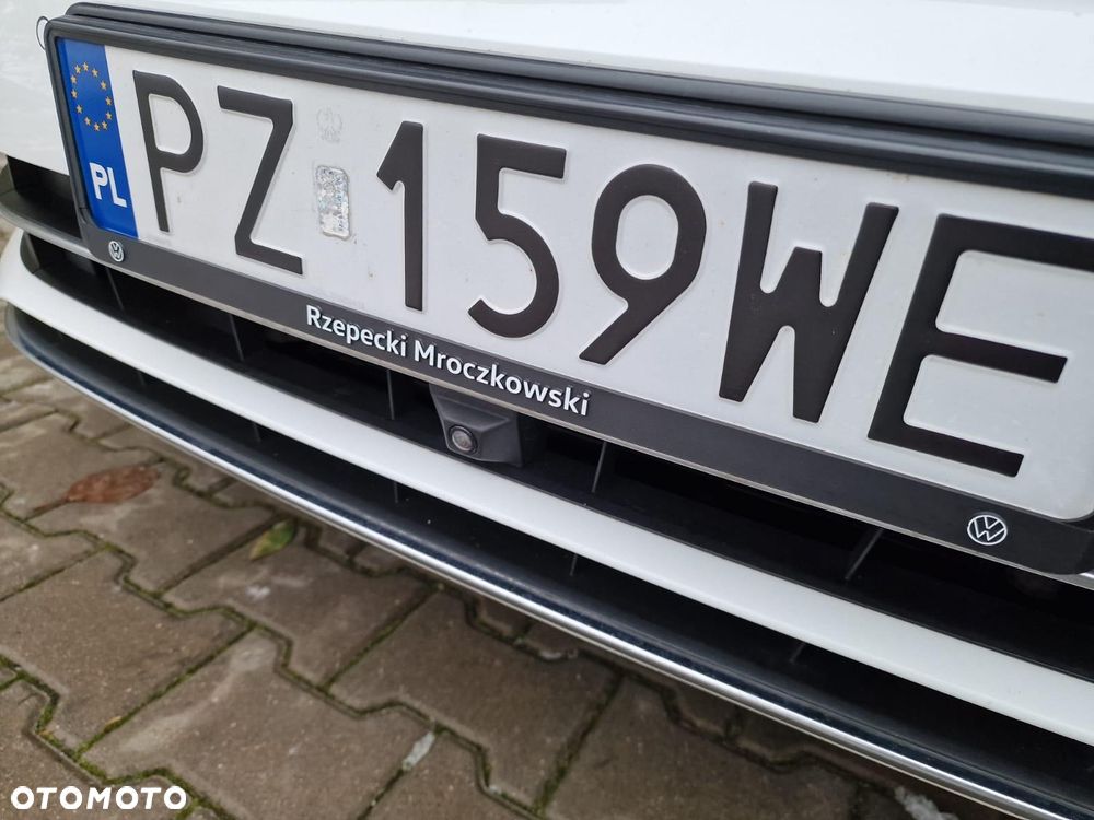 Volkswagen Passat - 8