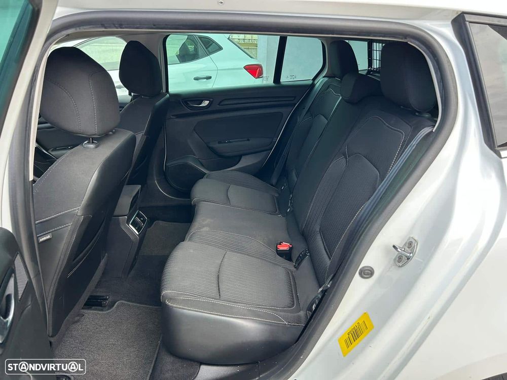 Renault Mégane Sport Tourer dCi 110 FAP EDC LIMITED - 8