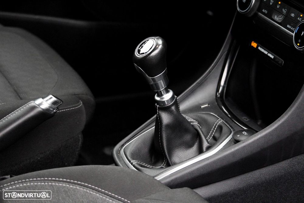 Ford Puma 1.0 EcoBoost MHEV Titanium - 25