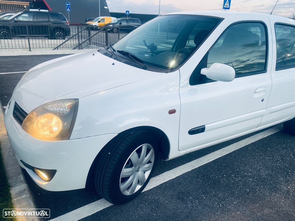 Renault Clio 1.2 16V SE Storia - 3