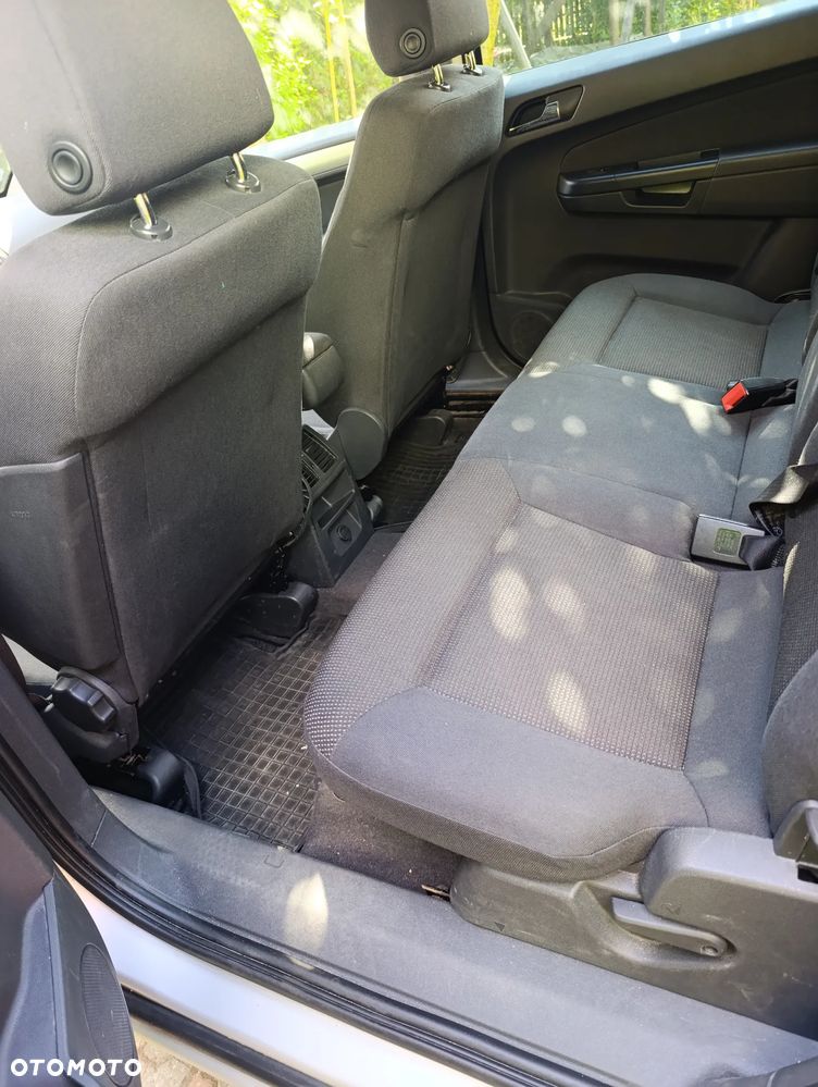 Opel Zafira 1.8 - 10