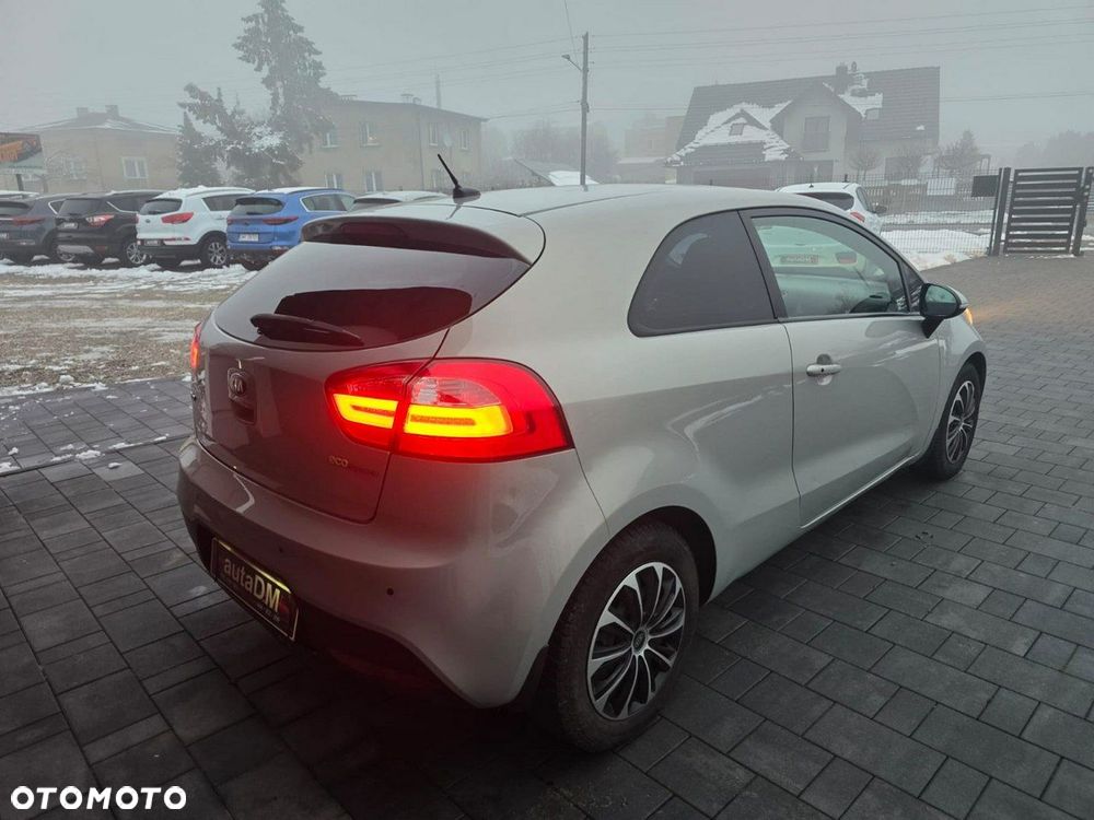 Kia Rio - 5
