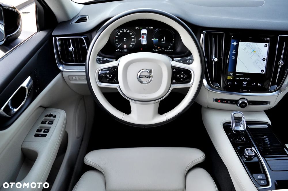 Volvo V60 T6 AWD Recharge Geartronic Inscription - 25