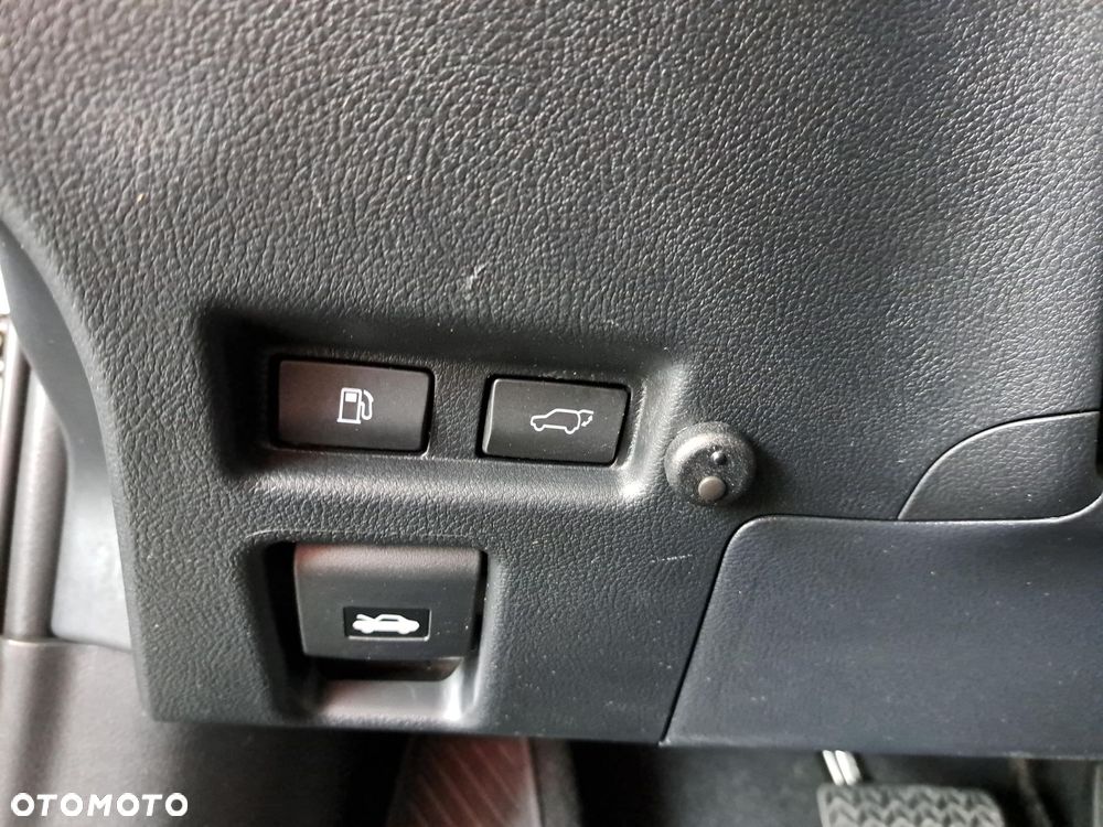 Lexus UX 250h GPF Business 2WD - 34