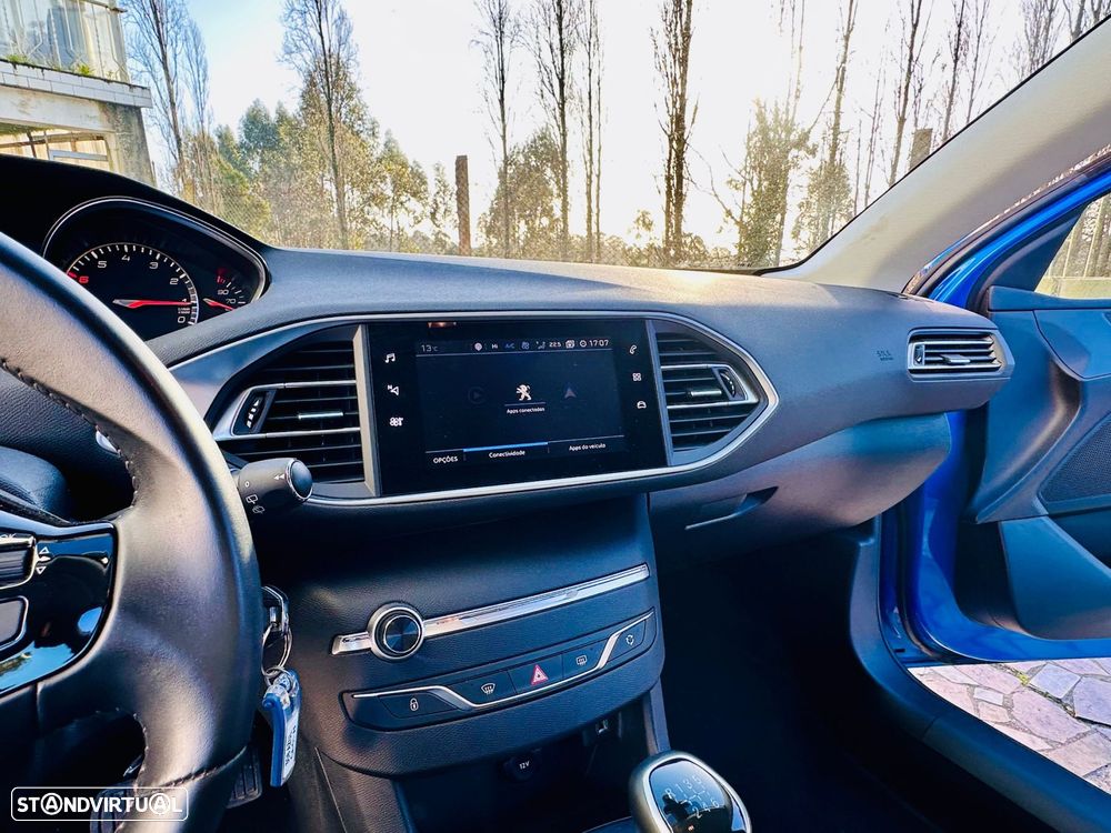 Peugeot 308 1.2 PureTech Business Line - 23