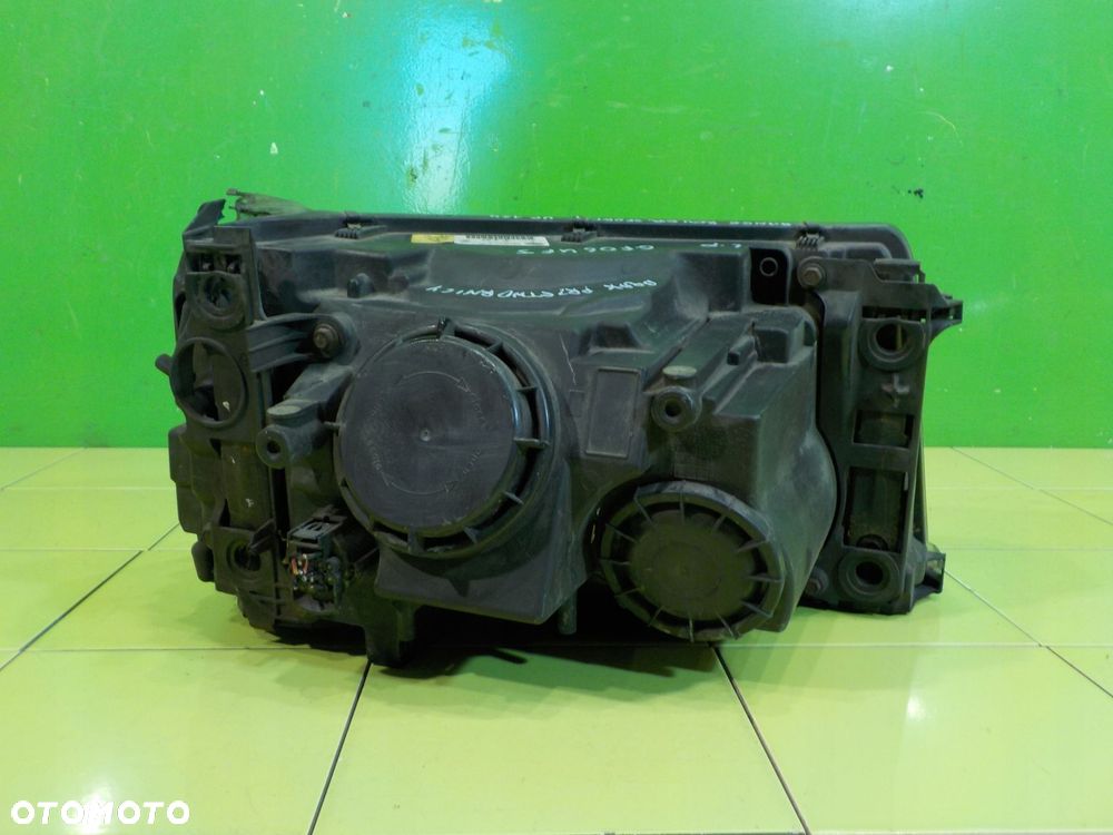 RANGE ROVER SPORT I 06r 5D XENON lampa lewa przod 1LL238022-49 - 2