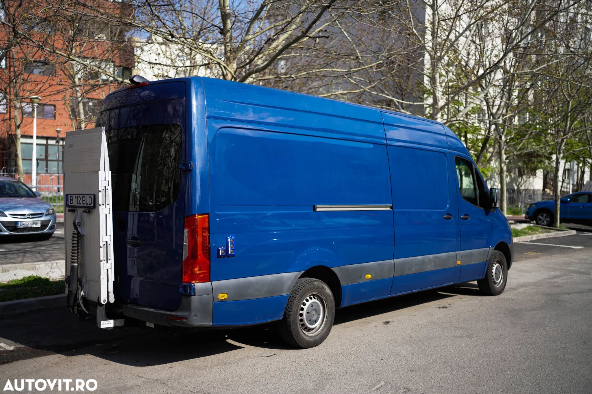 Mercedes-Benz Sprinter - 1