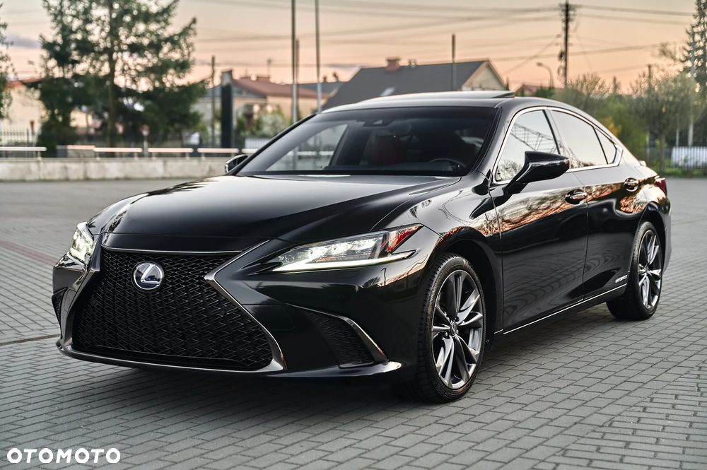 Lexus ES 300h F Sport - 6