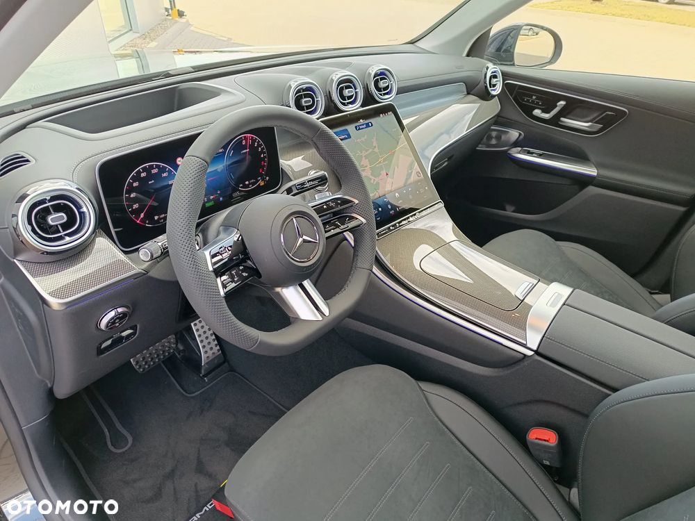 Mercedes-Benz GLC - 4