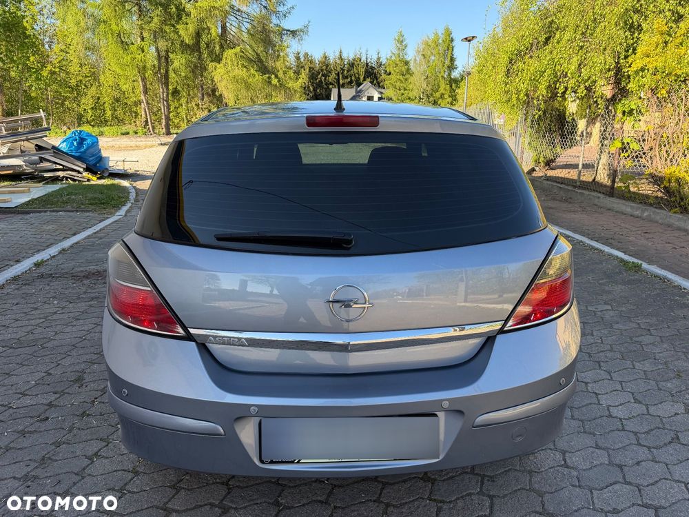 Opel Astra 1.6 Style - 30