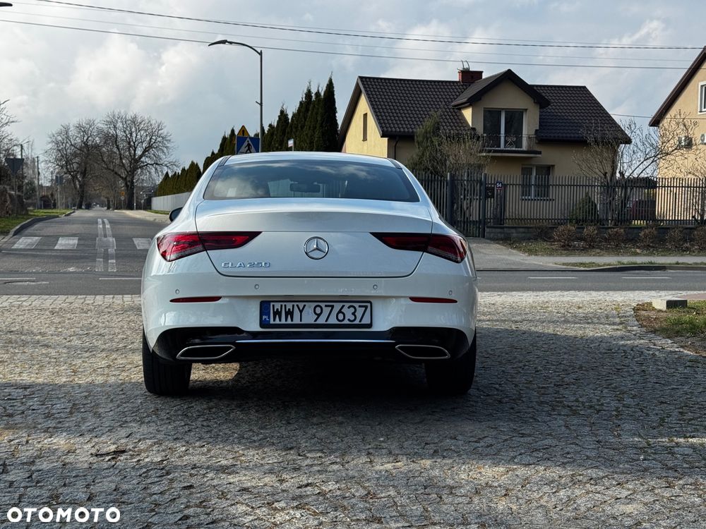 Mercedes-Benz CLA 250 Edition 1 7G-DCT - 9
