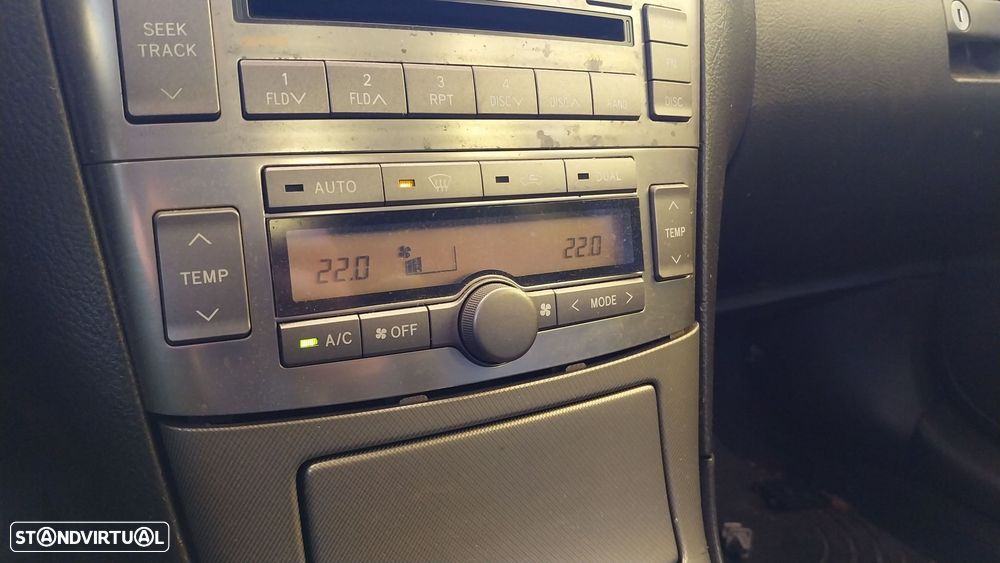 Toyota Avensis SD 2.0 D-4D - 9