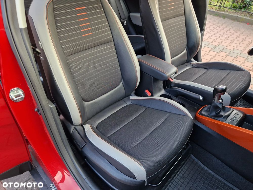 Kia Stonic 1.4 L - 24