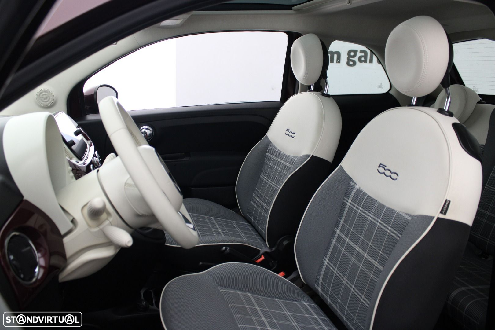 Fiat 500 1.0 Hybrid Lounge - 24
